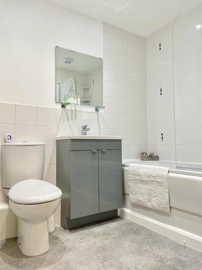 1 Merchants Gate - 2 Bedroom, City Apartment With Private Parking Йорк Екстер'єр фото