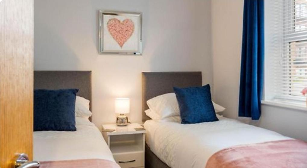 1 Merchants Gate - 2 Bedroom, City Apartment With Private Parking Йорк Екстер'єр фото